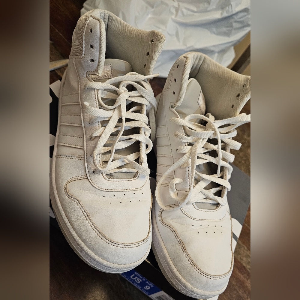 Pre Owned Adidas White Classic Sneakers with Perforated Design